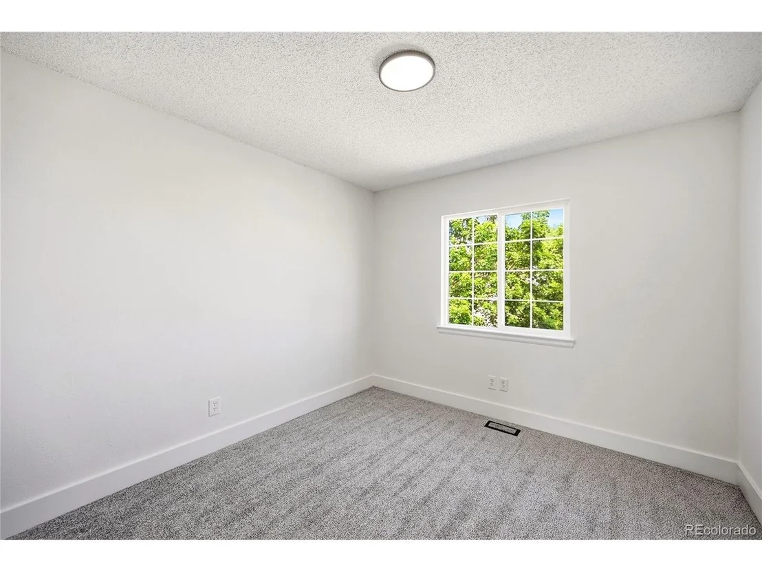 Photo of 19036 E Ithaca Pl
