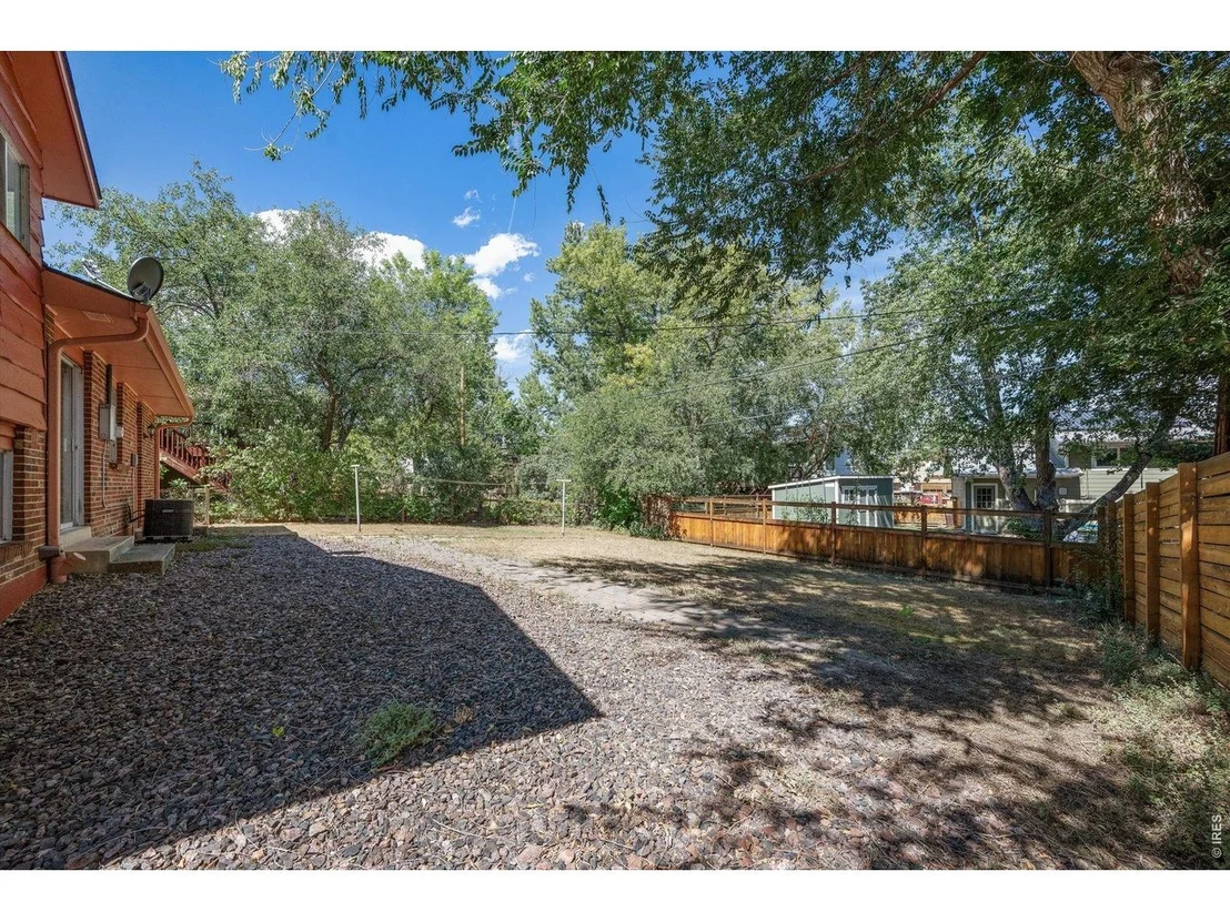 Photo of 4435 Grinnell Ave