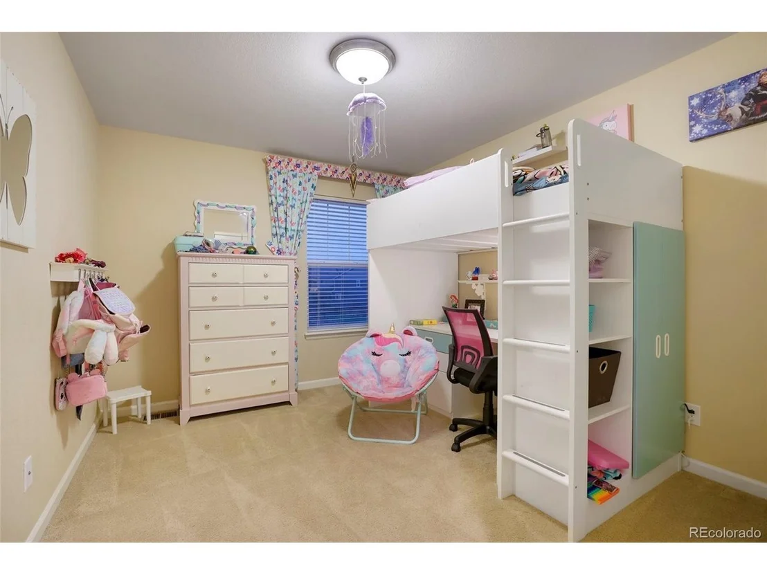 Photo of 7110 Oasis Dr