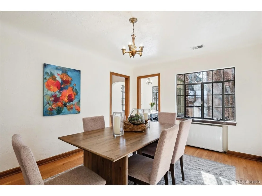 Photo of 2222 Locust St