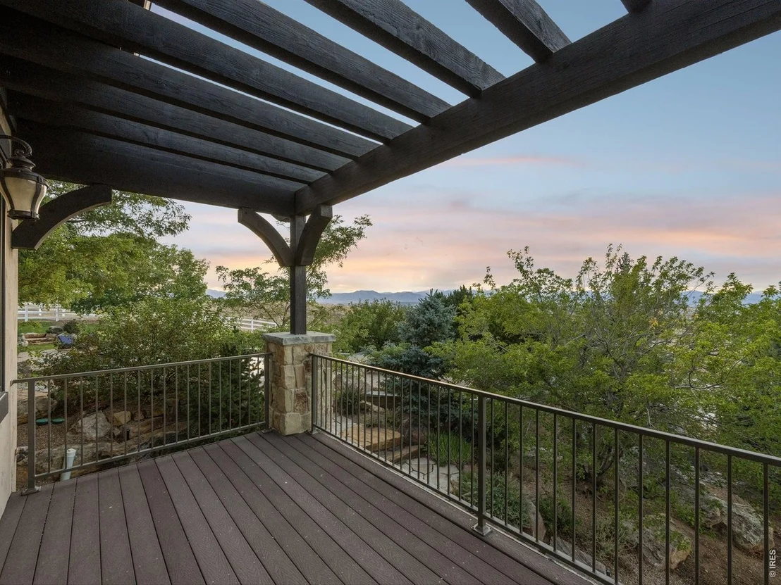 Photo of 15478 Mountain View Cir