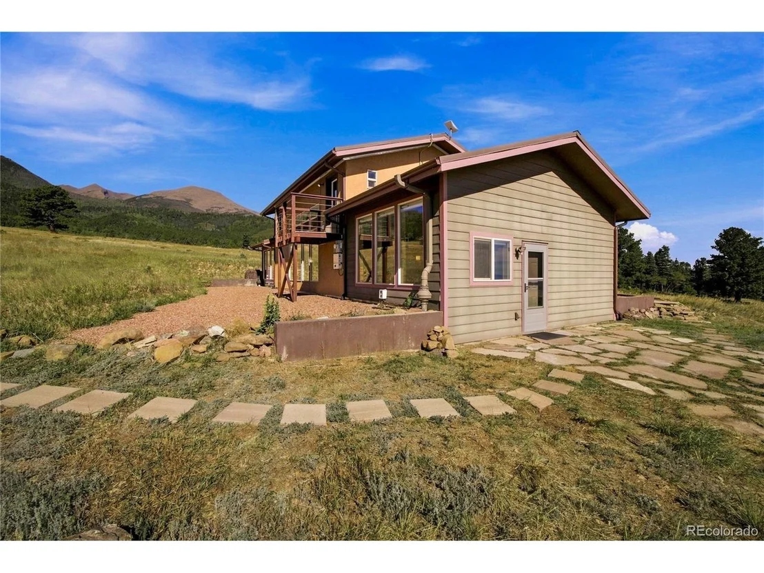 Photo of 958 Chalice Dr