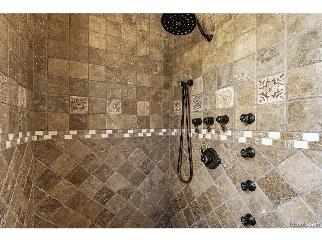 Photo of 28098 Green Valley Ln