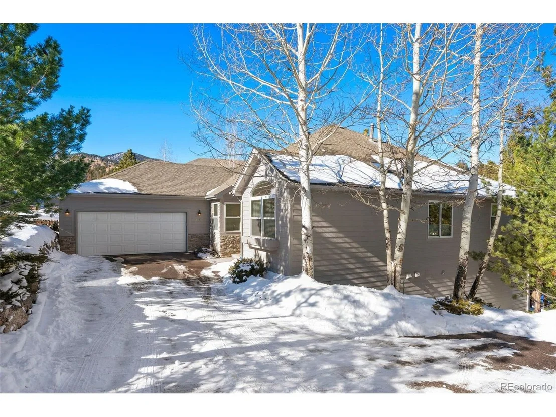 Photo of 31415 Forestland Dr