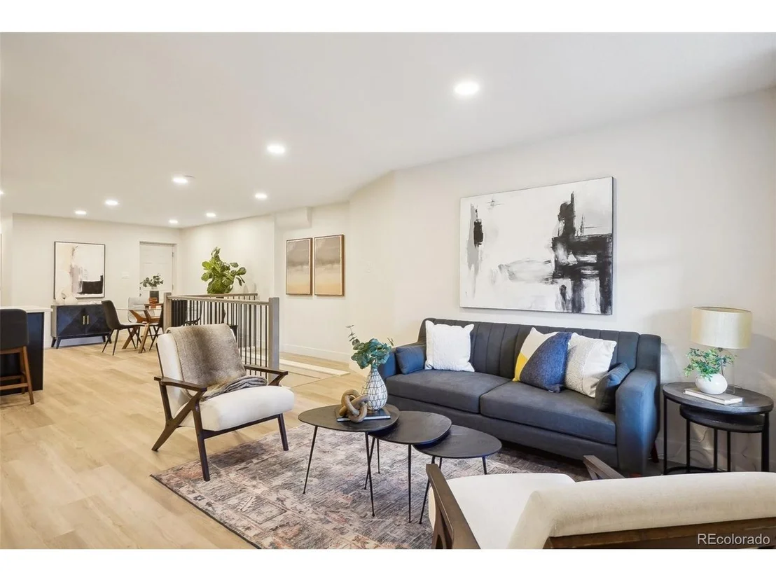 Photo of 2121 W 33rd Ave