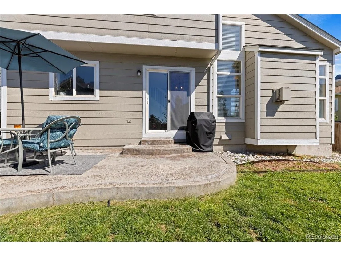 Photo of 8647 Bluegrass Cir