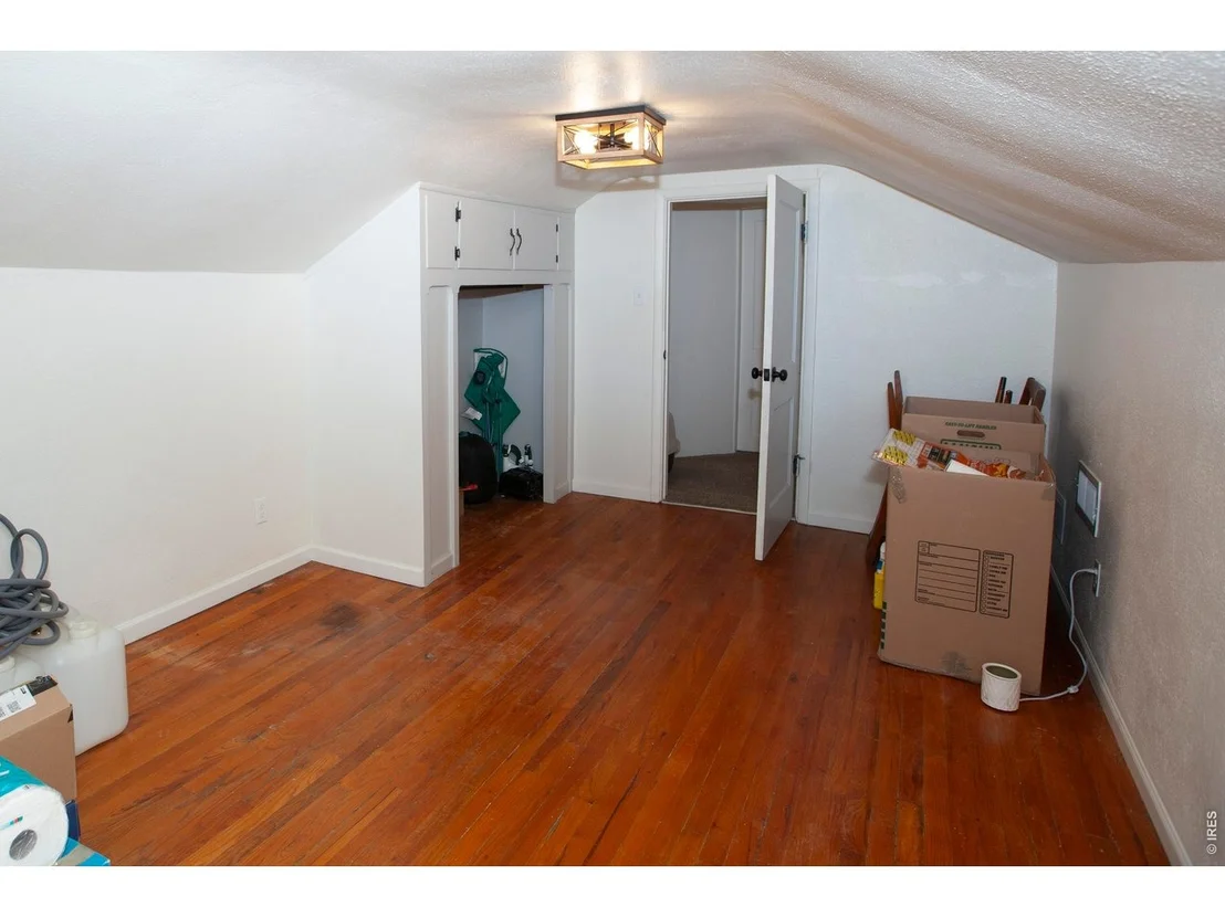 Photo of 324 N 3rd Ave