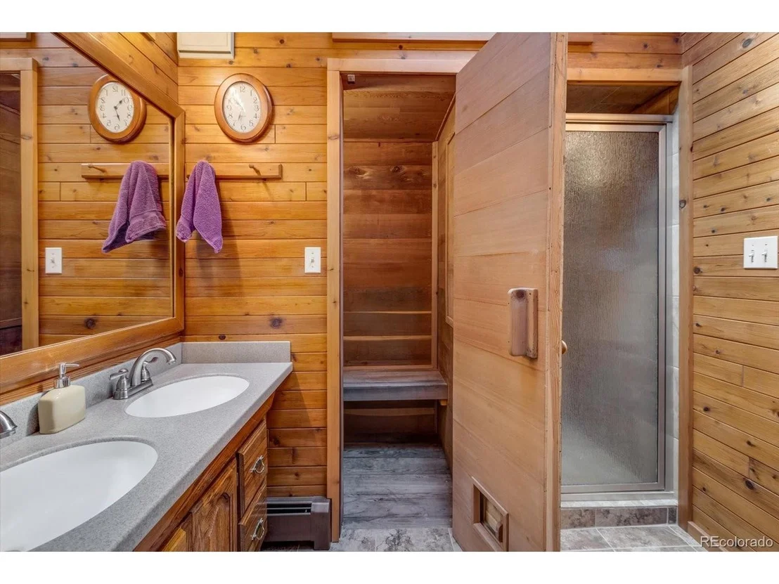 Photo of 31927 Sylvan Rd