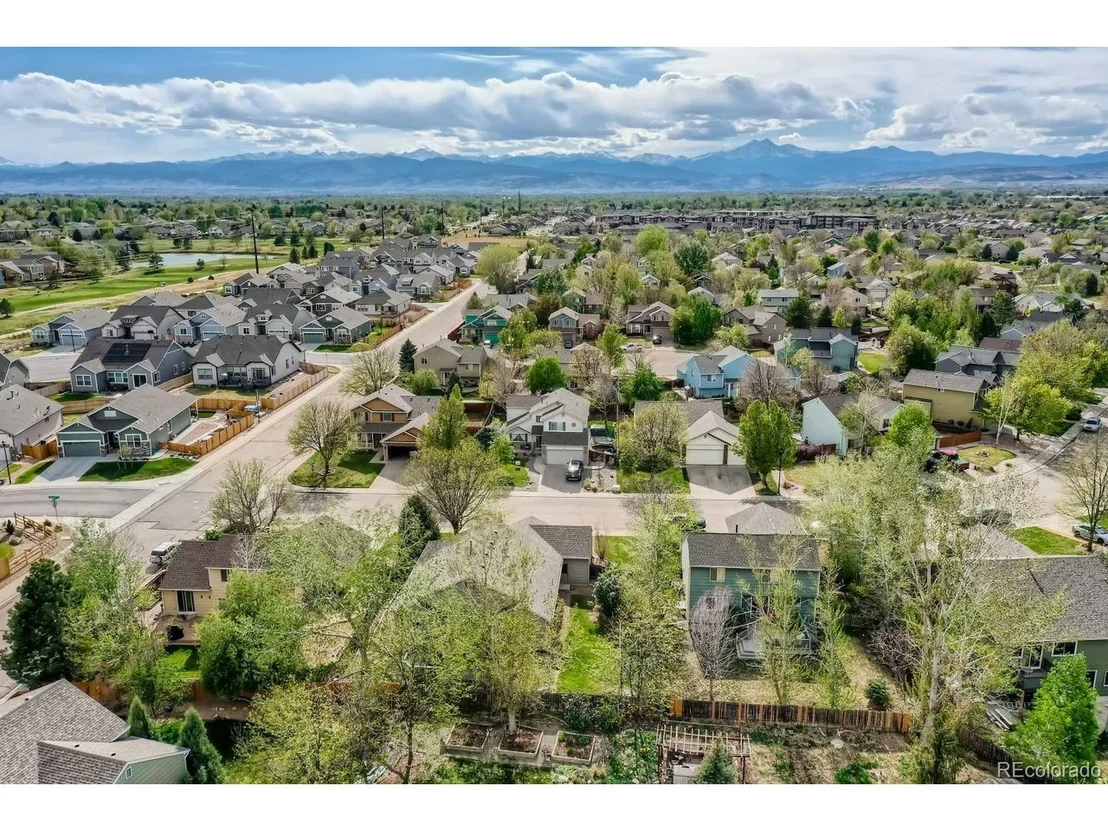 Photo of 738 Sandpoint Dr