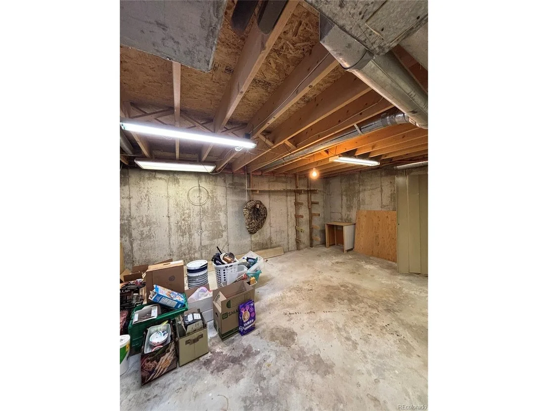 Photo of 2504 Haskell Pl