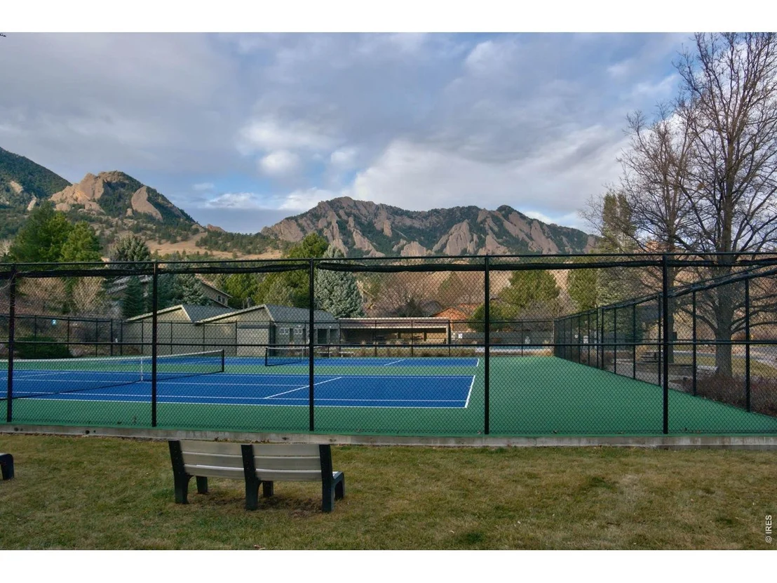 Photo of 2575 Briarwood Dr