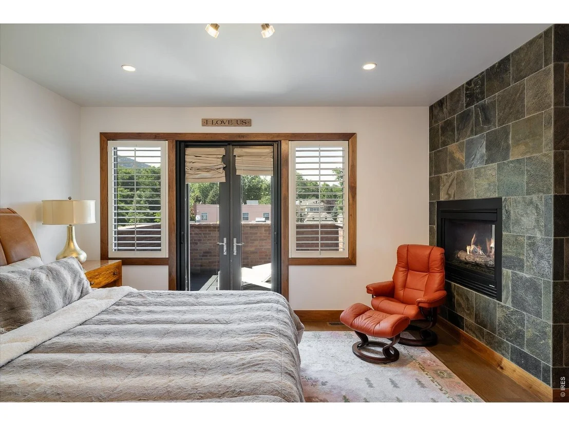Photo of Unit B at 820 Pearl St