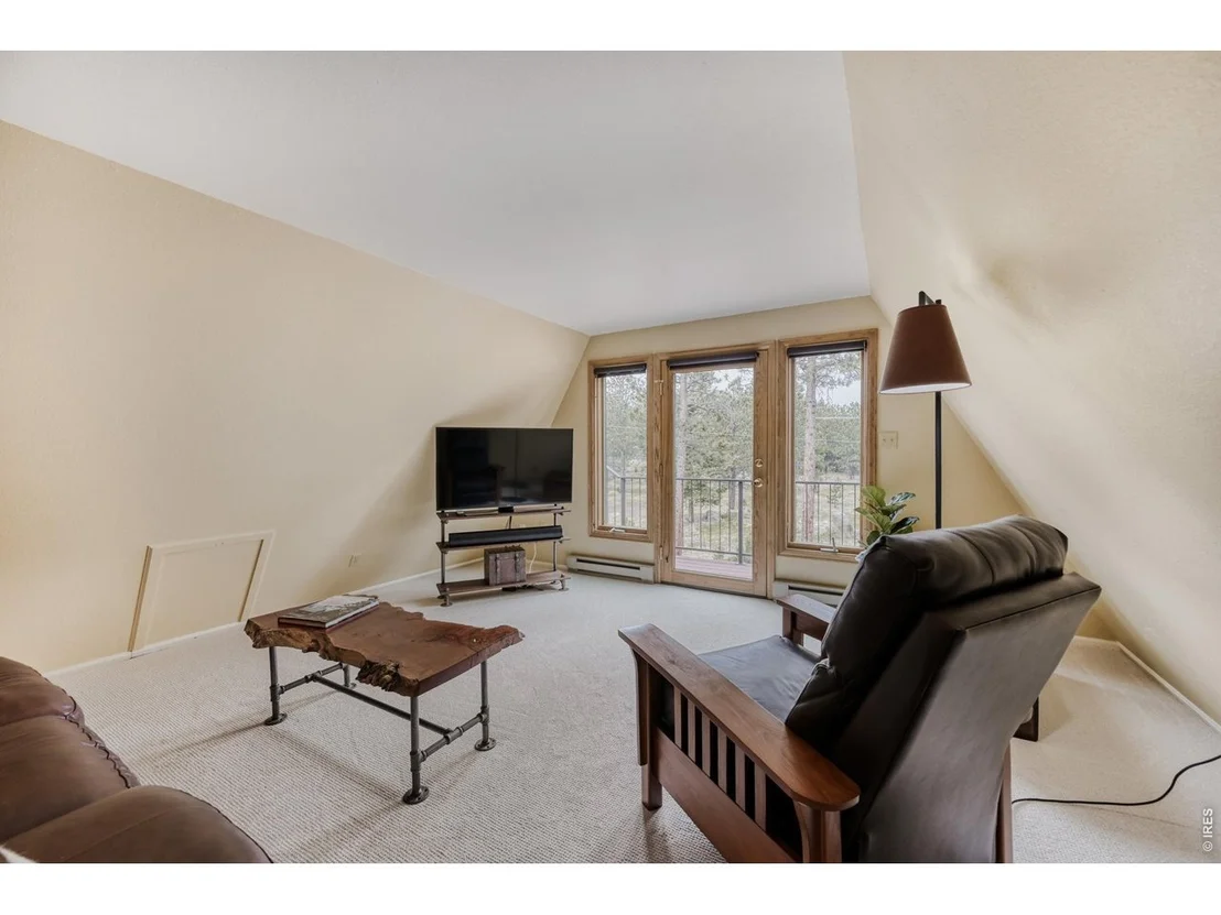 Photo of 6010 Flagstaff Rd