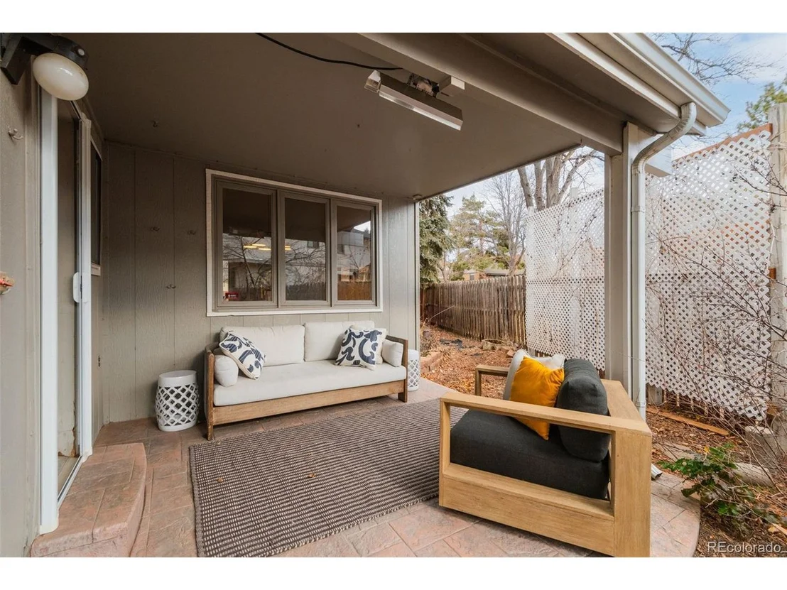 Photo of 4740 W 101st Pl