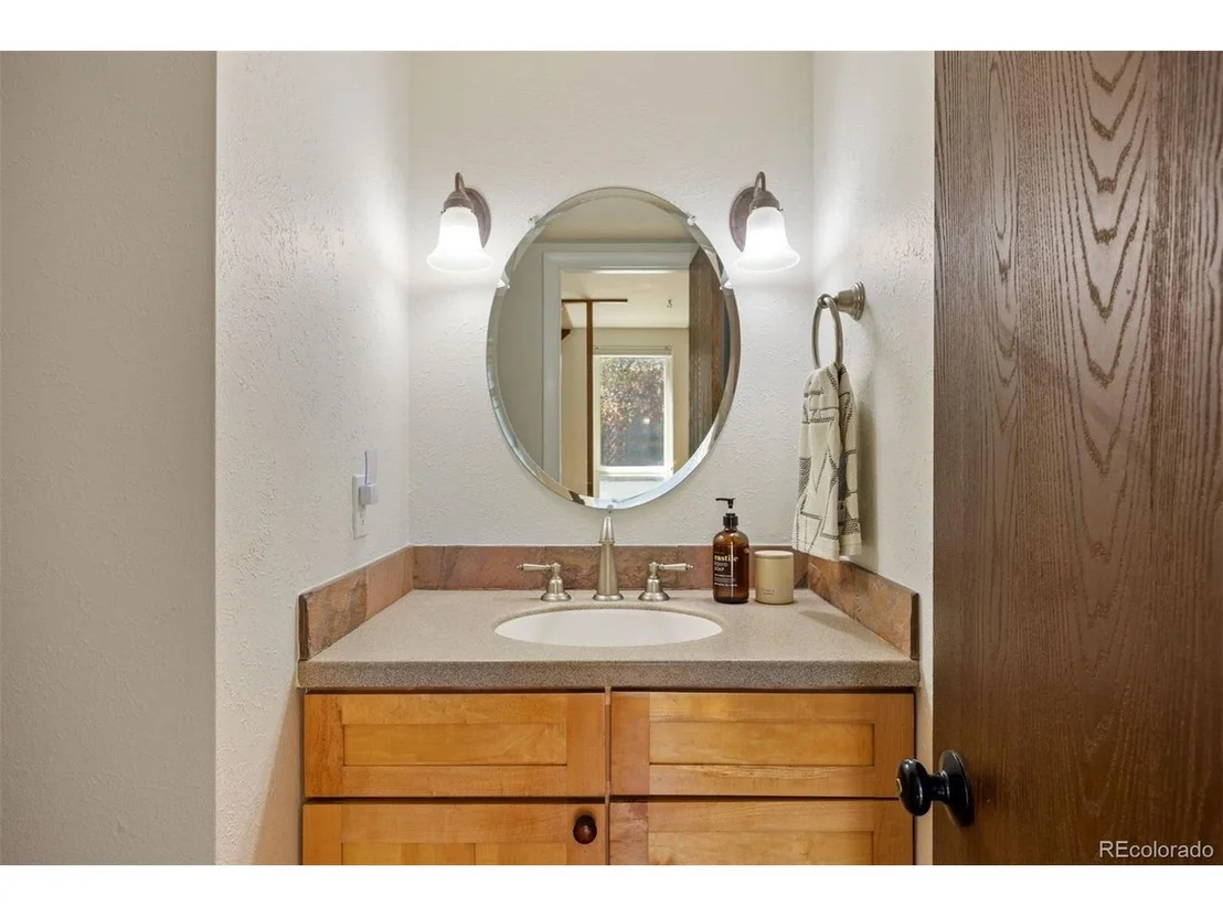 Photo of Unit D at 1325 Bear Mountain Dr