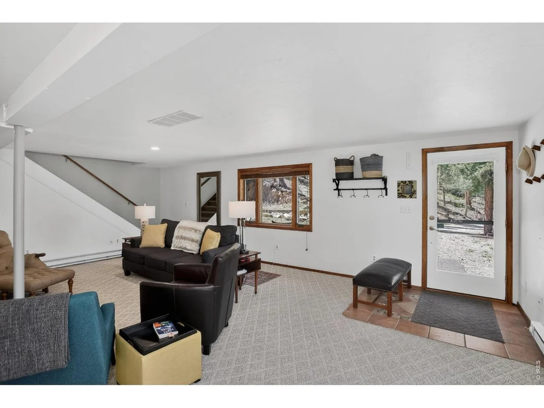 Photo of 760 Hickory Dr