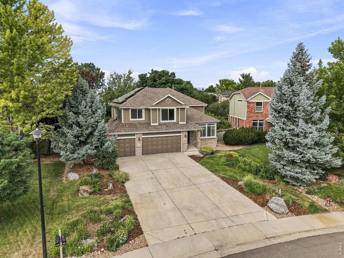 Photo of 2854 Blue Jay Way
