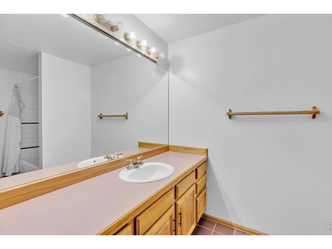 Photo of 1197 Weaver Dr