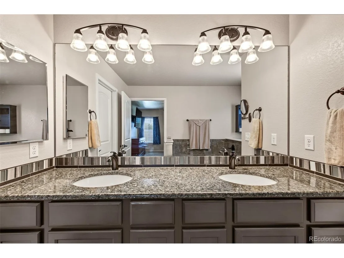 Photo of 313 Audubon Blvd