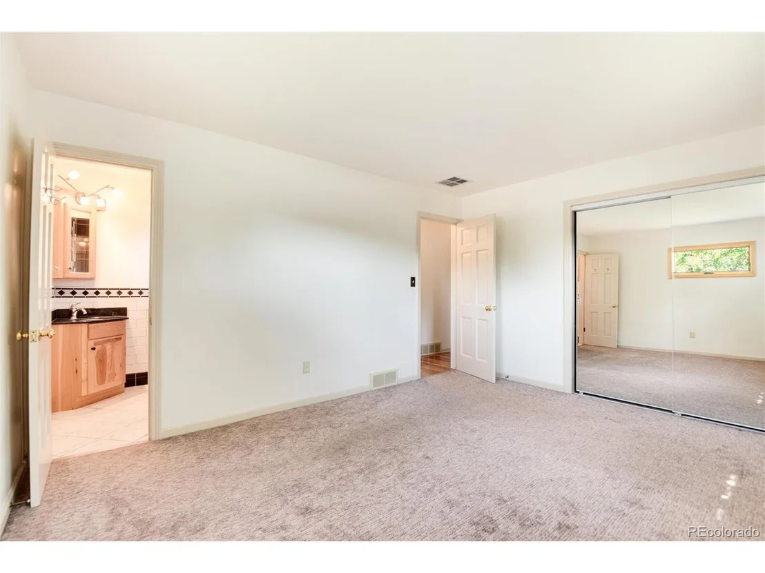 Photo of 13050 Willow Ln