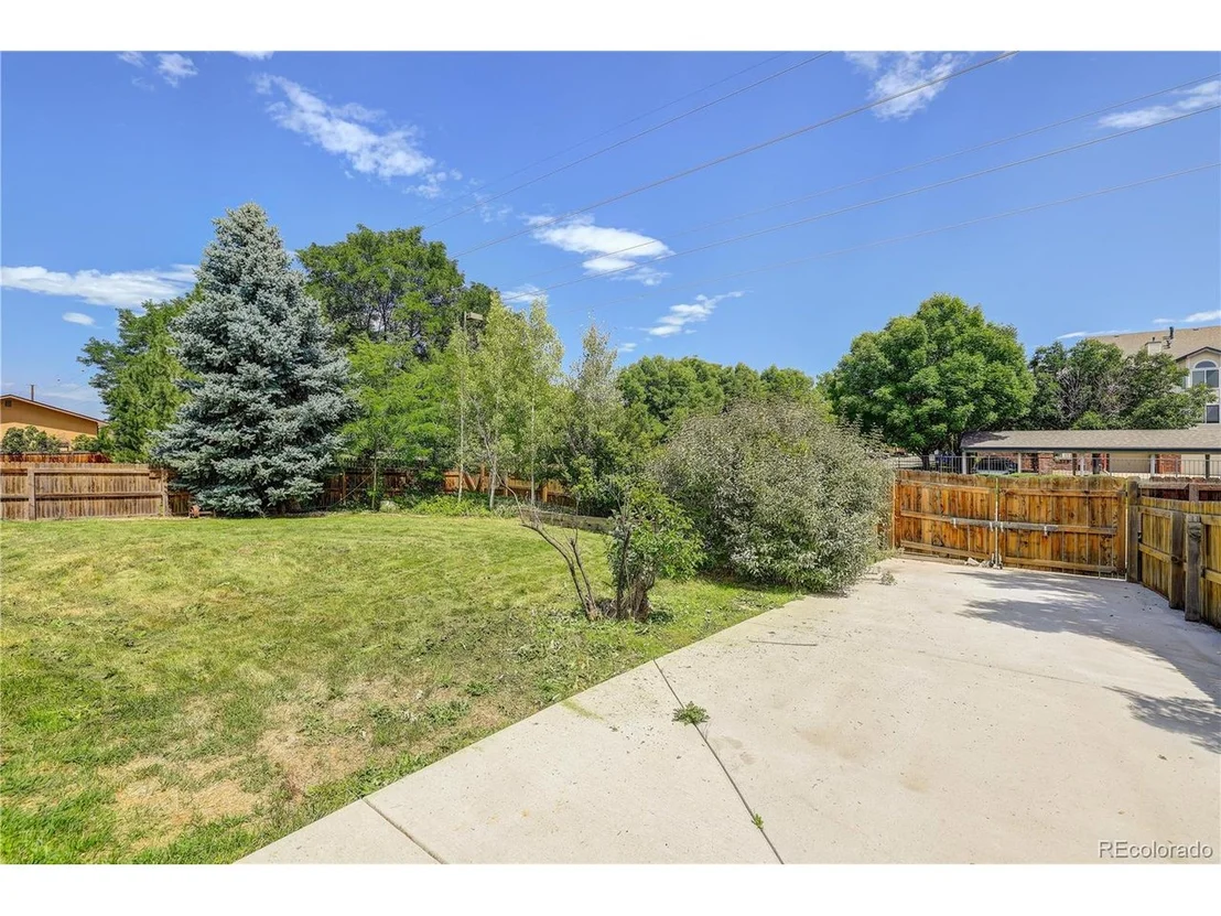 Photo of 732 Bluegrass Dr
