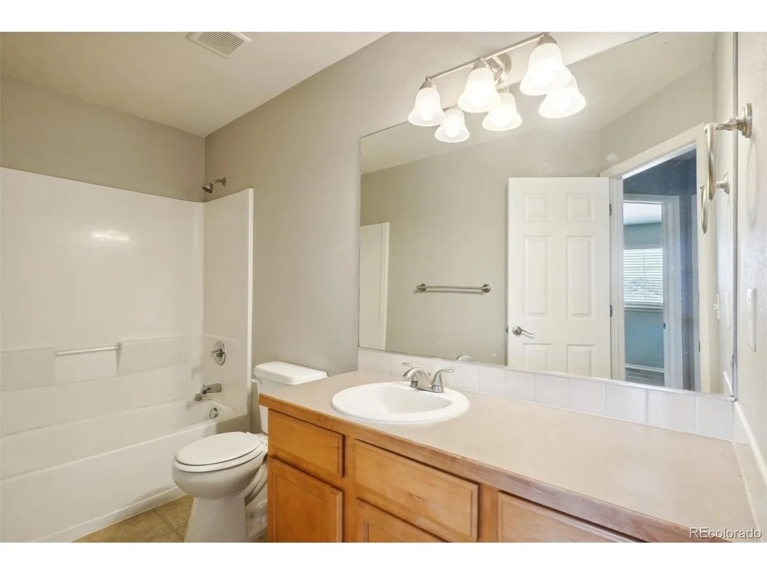 Photo of 9806 Roadrunner Ave