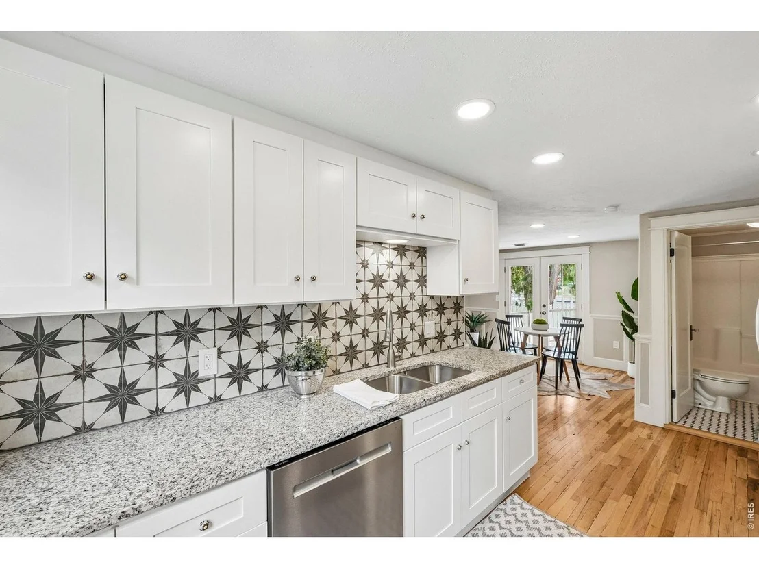 Photo of 205 5th Ave