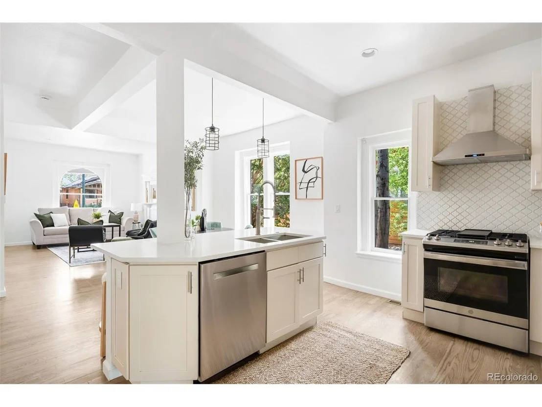 Photo of 3317 W 29th Ave