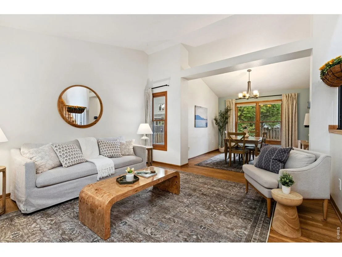 Photo of 1562 Faraday Cir