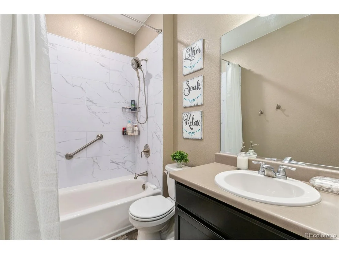 Photo of 335 Jay Ave