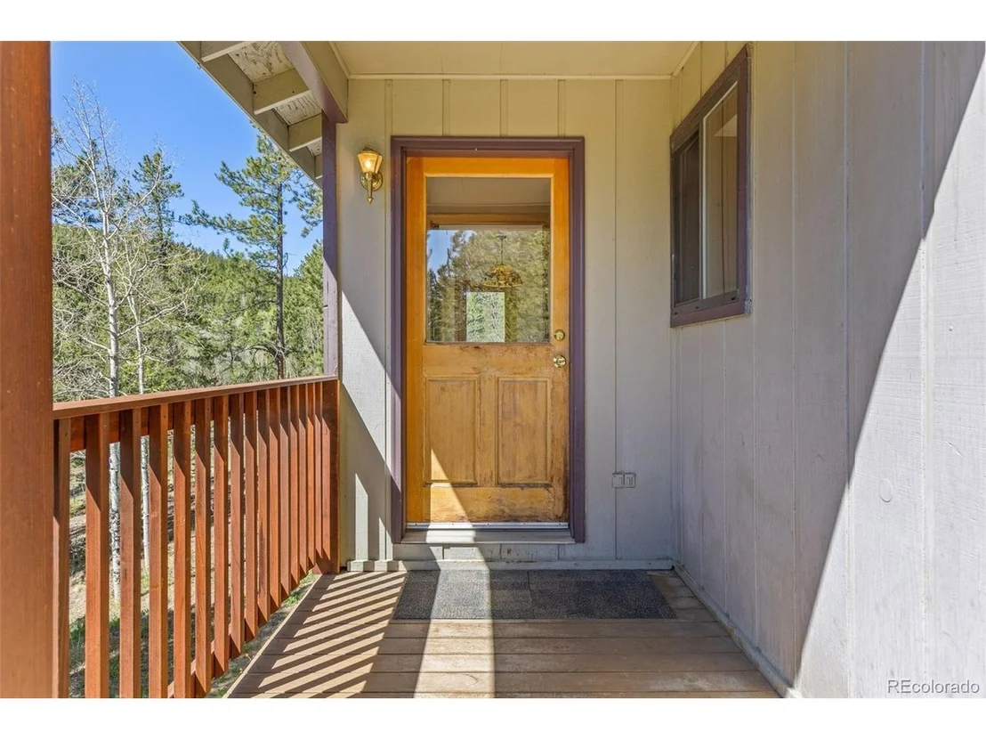 Photo of 414 Upper Travis Gulch Rd