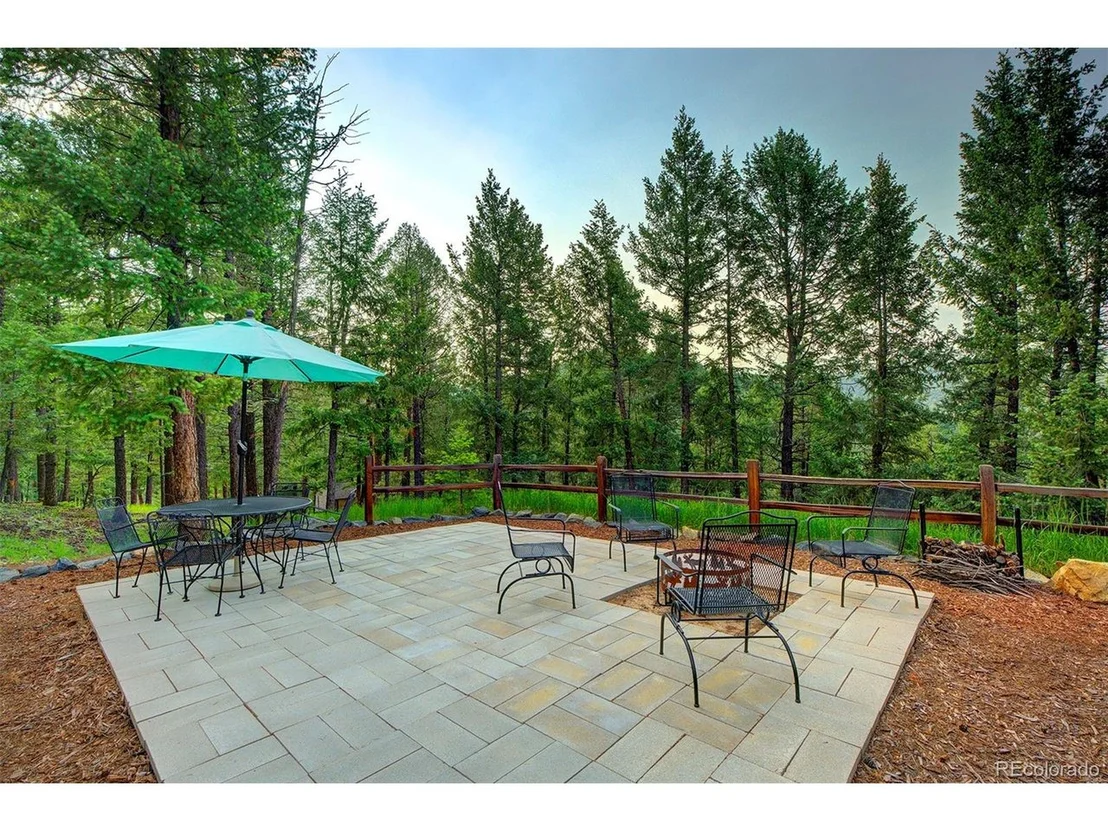 Photo of 990 Elk Valley Dr