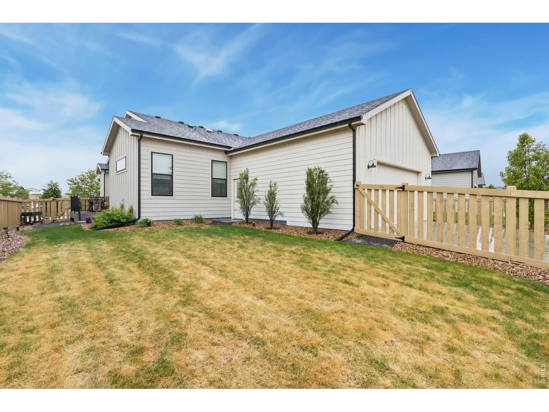 Photo of 5187 School House Dr
