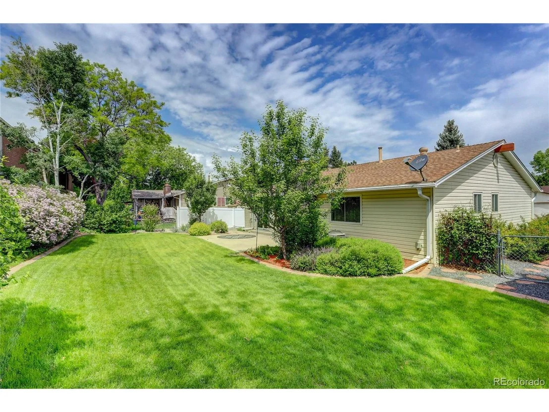 Photo of 8300 W 72nd Pl