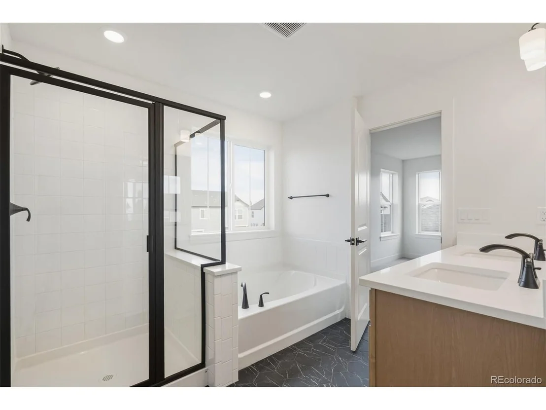 Photo of 1597 Bloom St