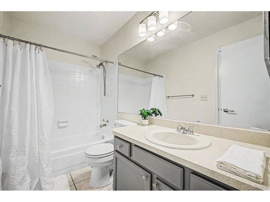 Photo of 21584 E Powers Pl