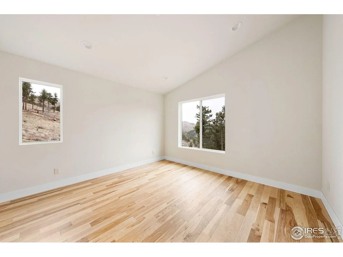 Photo of 450 Melvina Hill Rd