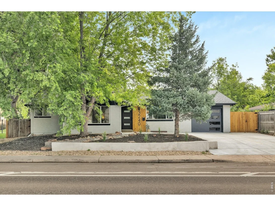 Photo of 3240 Folsom St