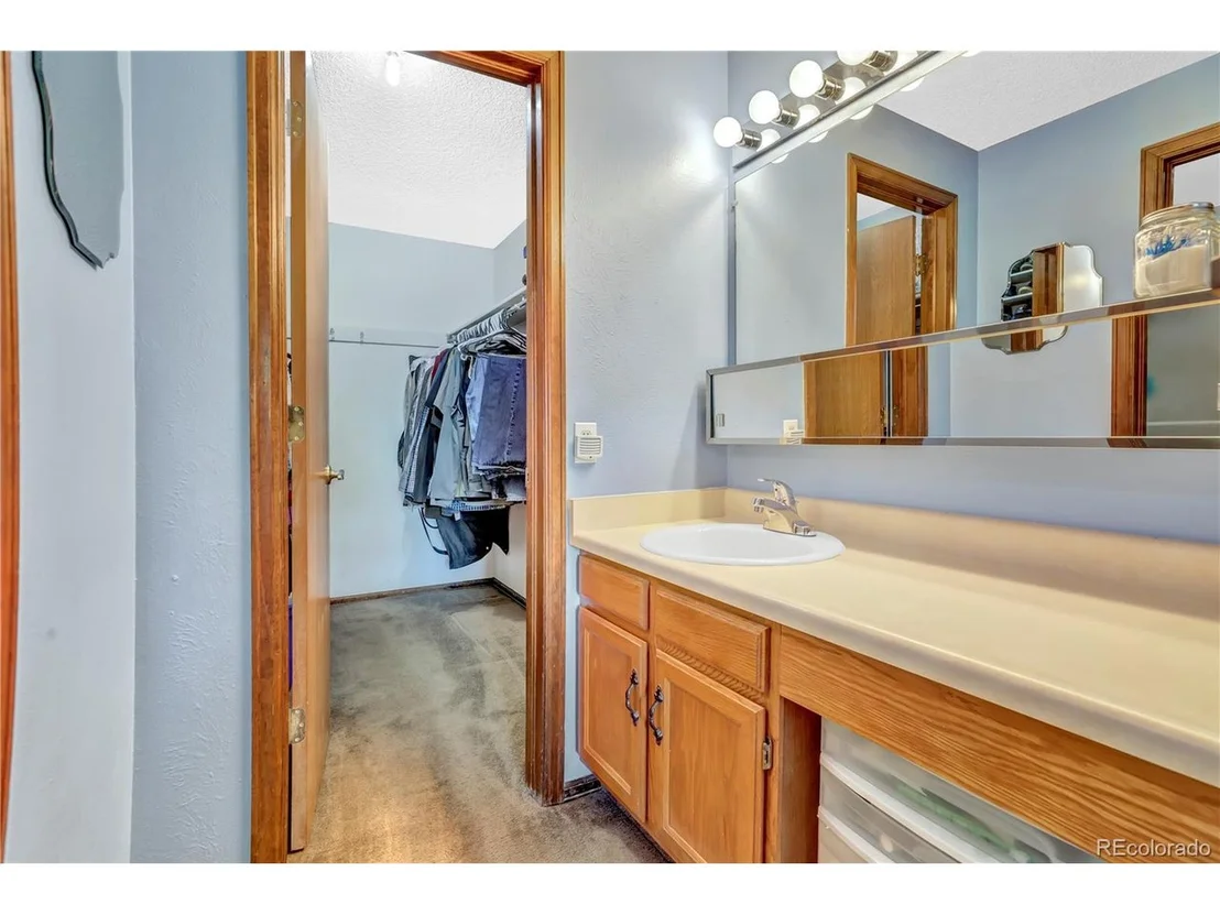 Photo of 5627 W 110th Cir