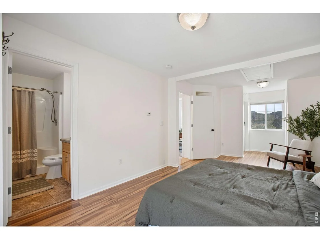 Photo of 11150 Circle Dr