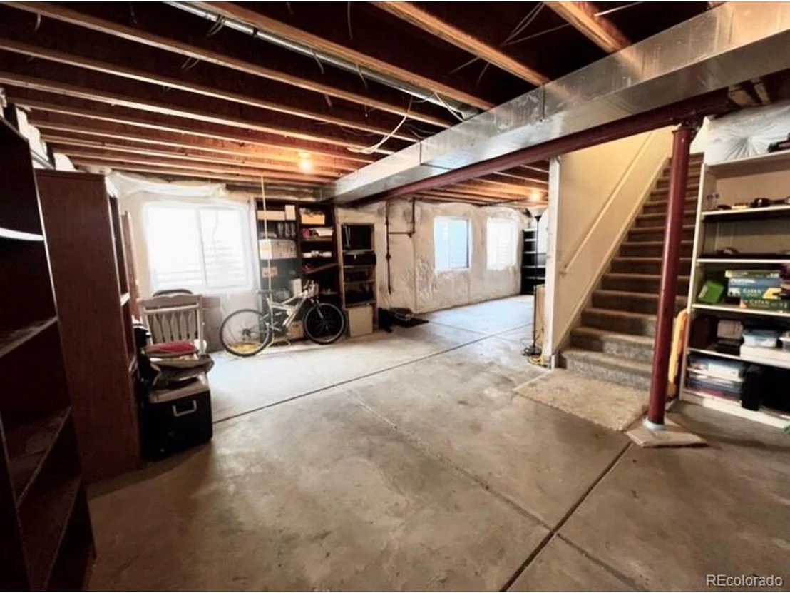 Photo of 9234 Welby Cir