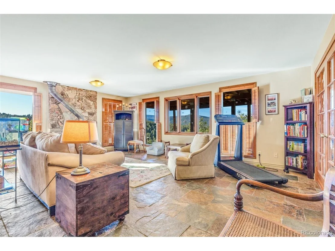 Photo of 27381 Overlook Dr
