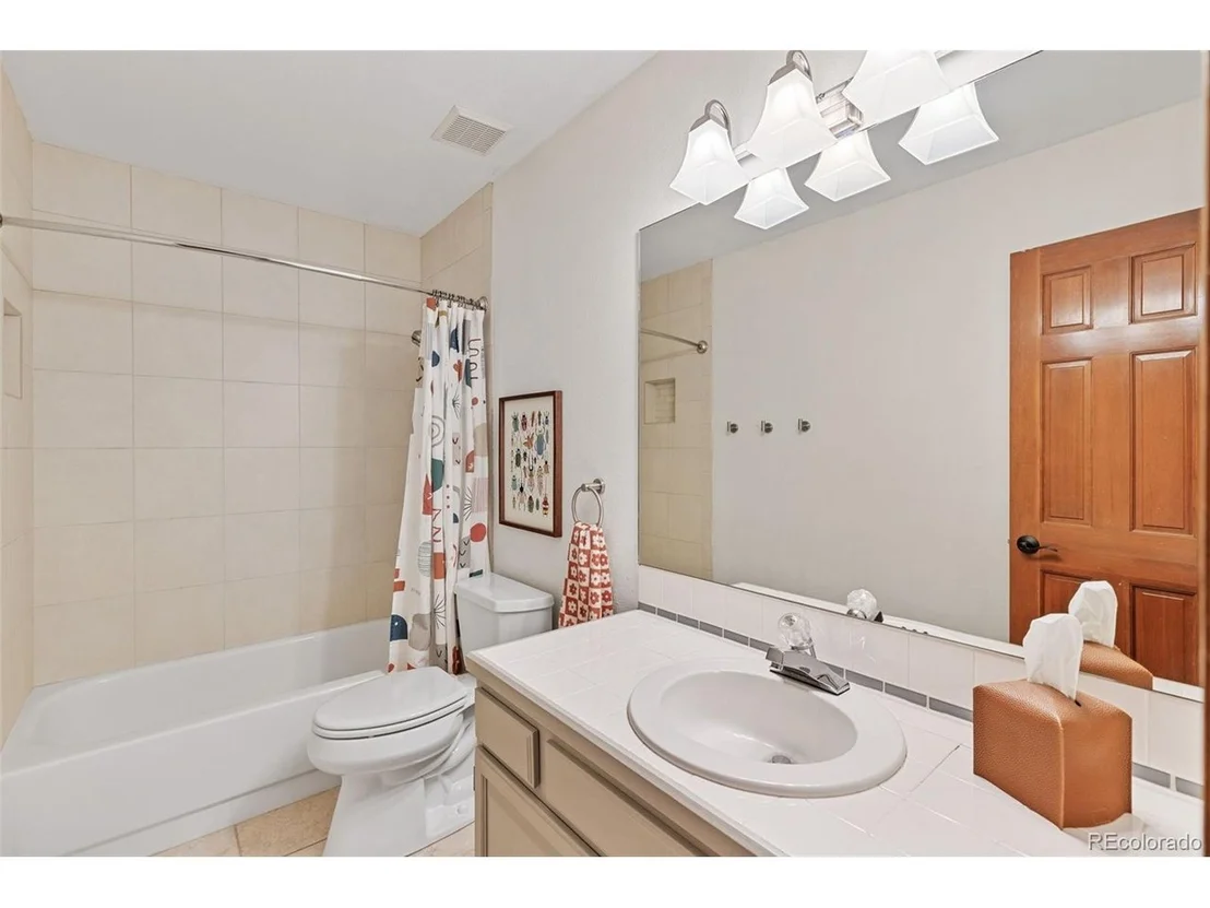 Photo of 6159 S Skyline Dr