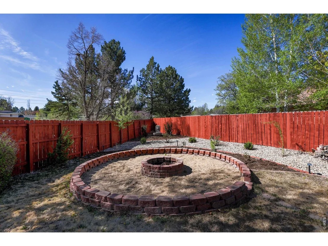 Photo of 5433 La Plata Cir