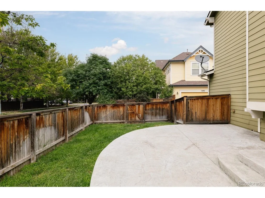 Photo of 3469 Florence Way