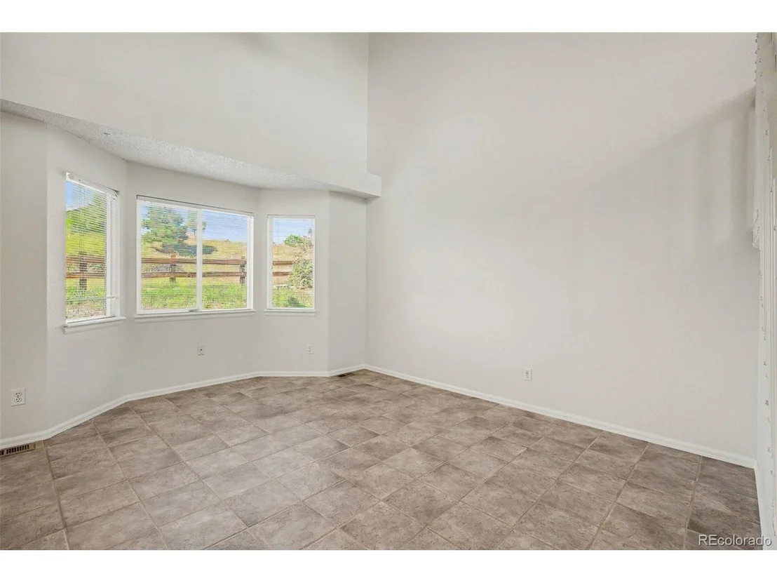 Photo of 23541 Broadmoor Dr