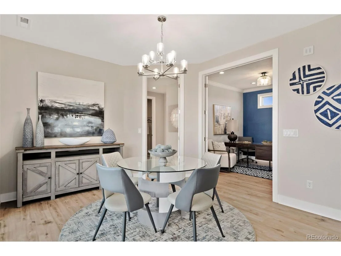 Photo of 335 Josef Cir