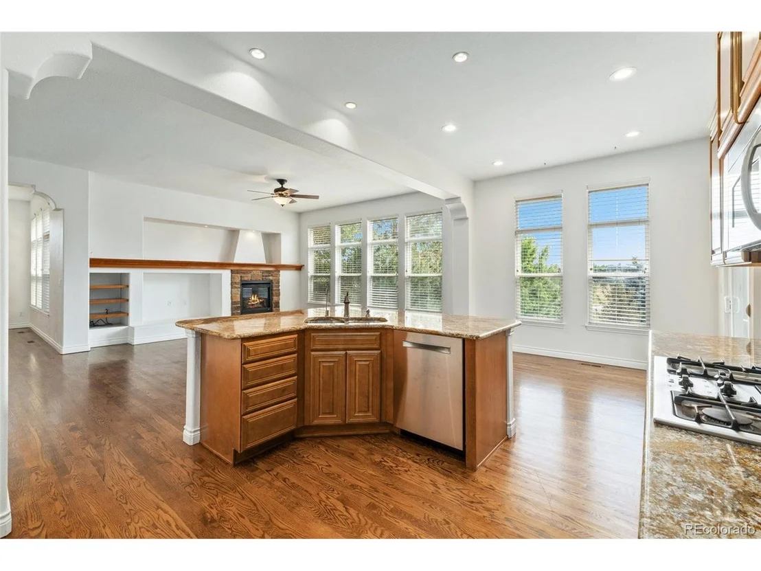 Photo of 15518 W 75th Pl