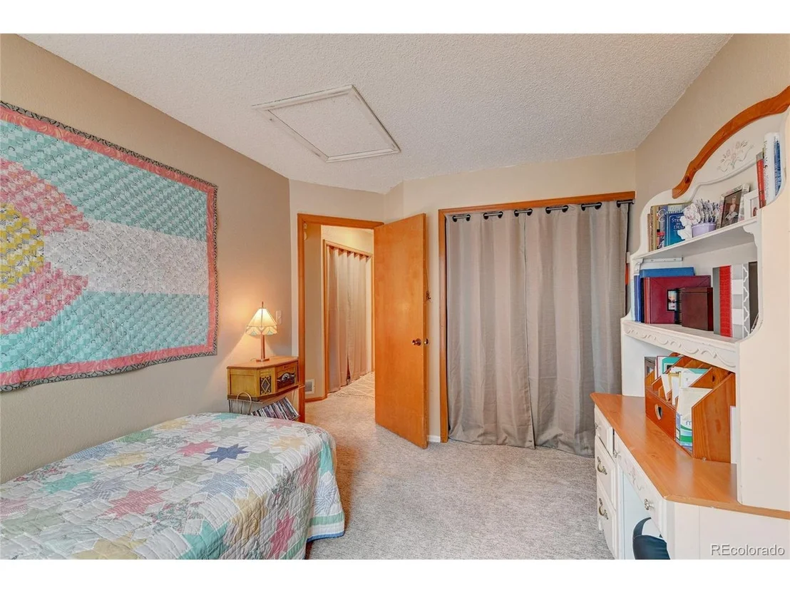Photo of Unit E at 8774 Allison Dr