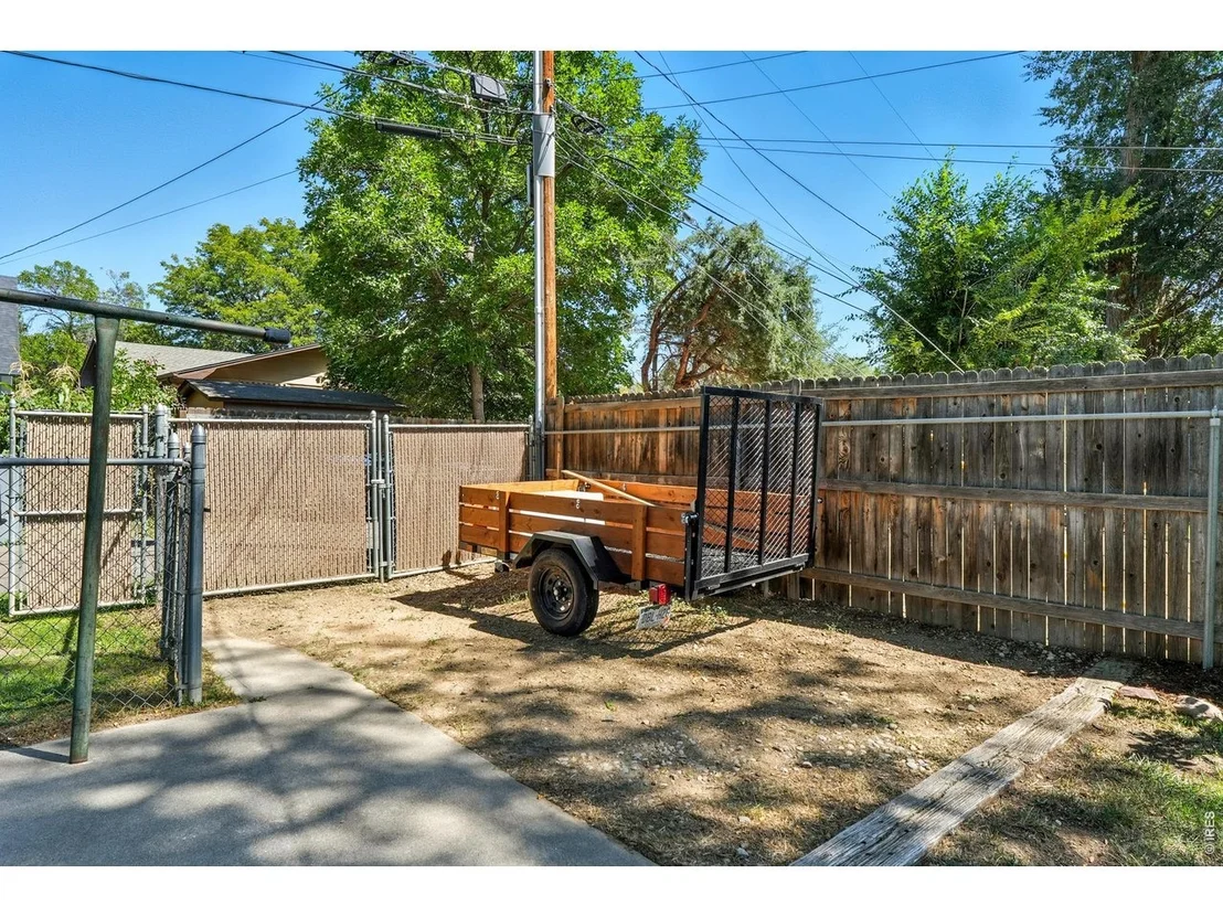 Photo of 16 Merideth Ln